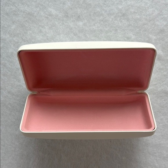 NWOT Juicy Couture White Sunglasses Glasses Case Pink Lining Quiet Luxury - Picture 4 of 4